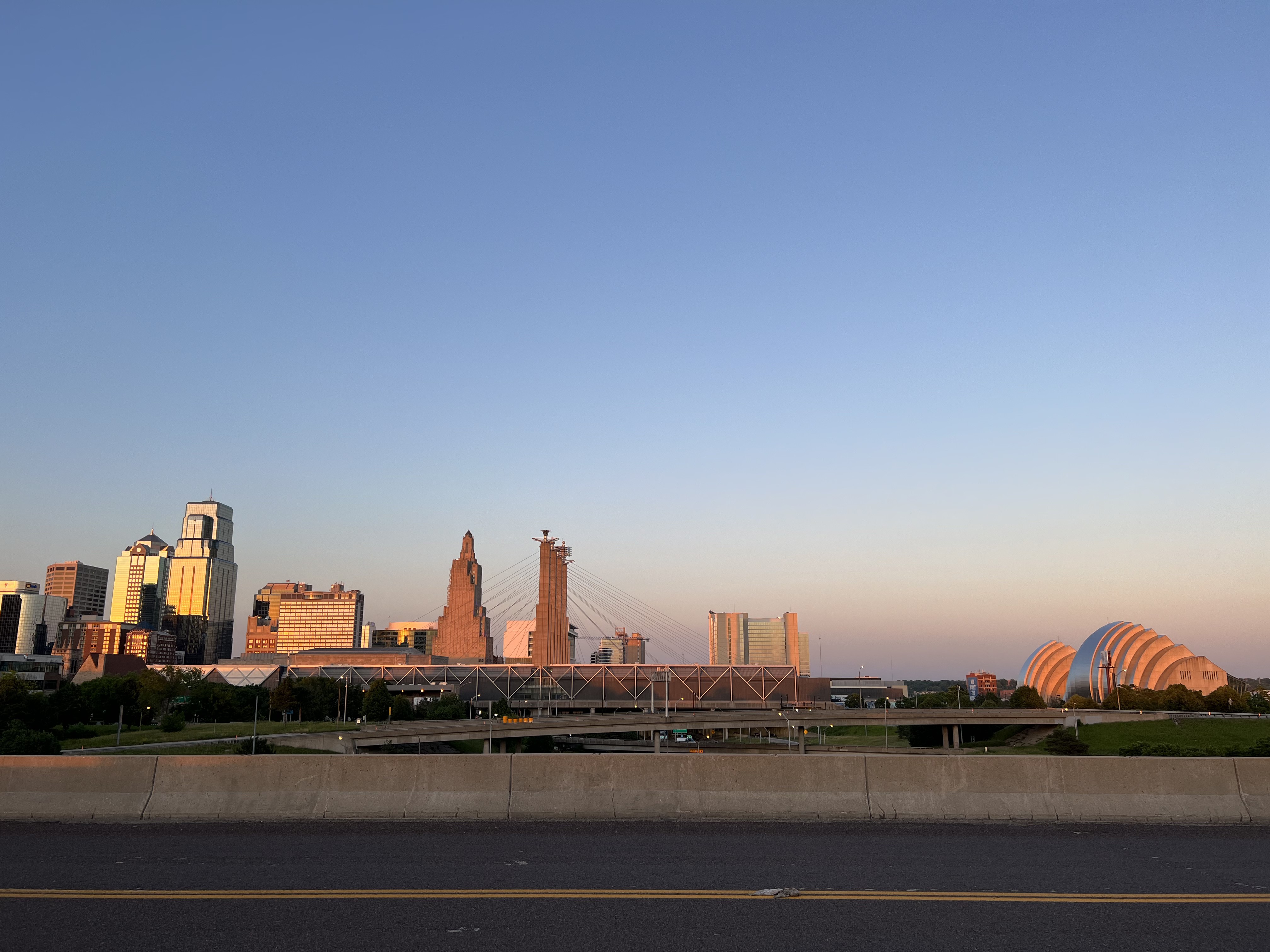 Golden hour photo of the Kansas City skyline